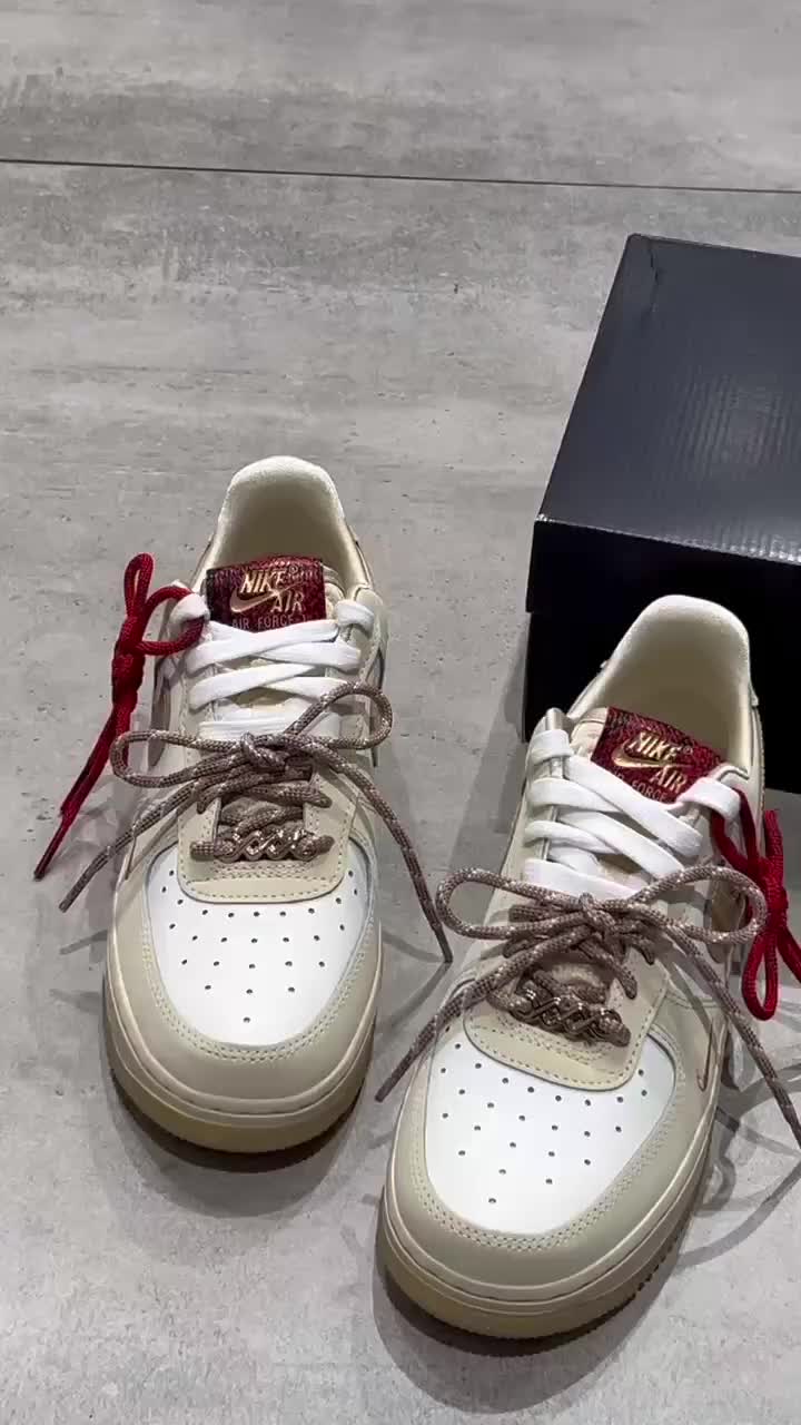 这双米白AF1，直接把复古氛围感拉满了