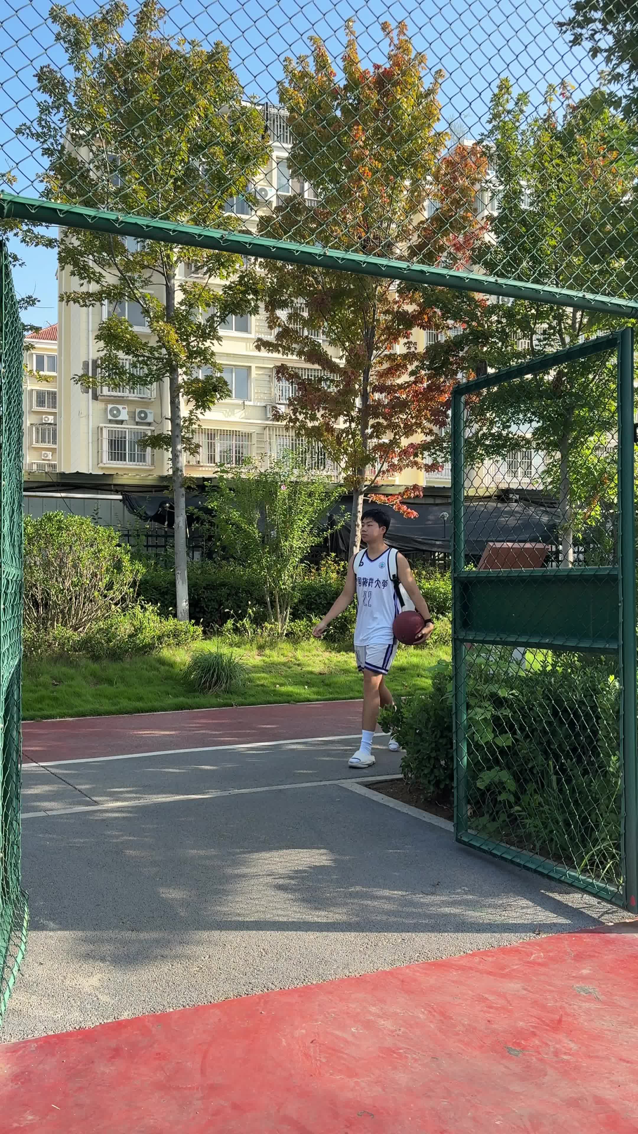 如何在野球场装高手🏟️