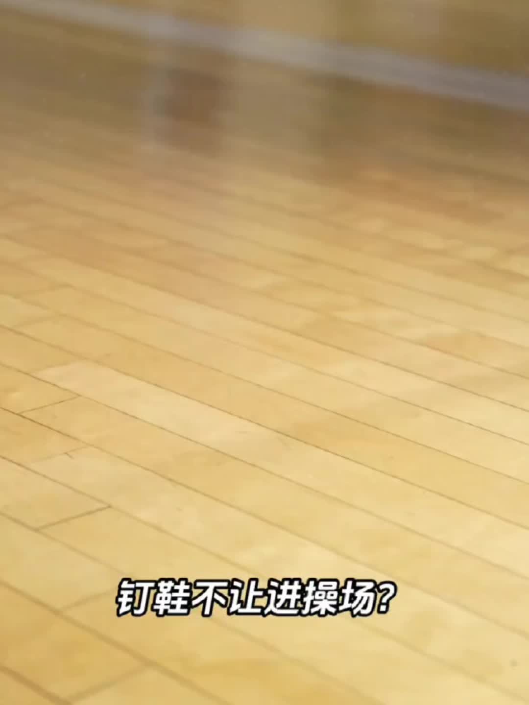 千万别让小学生看到这双跑鞋！ 不然马路上会多一群小丑