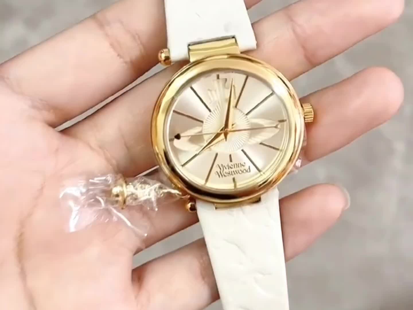 最近有点儿偏爱这西太后手表了