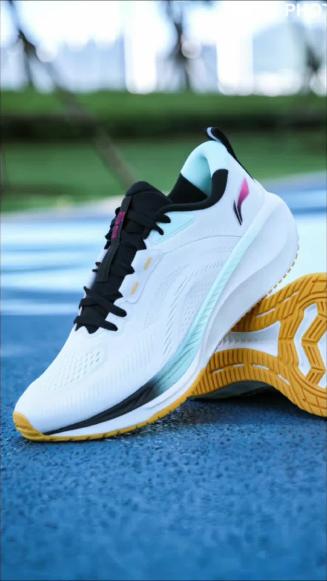 我真的太爱这双李宁吾适lite2.0 v2了，日常通勤跑步训练都能满足