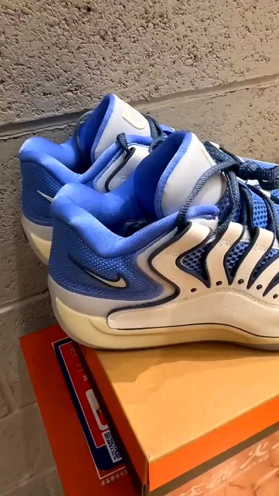 Nike KD 18 EP 百搭舒适 耐磨透气 低帮 篮球鞋 男款 蓝白