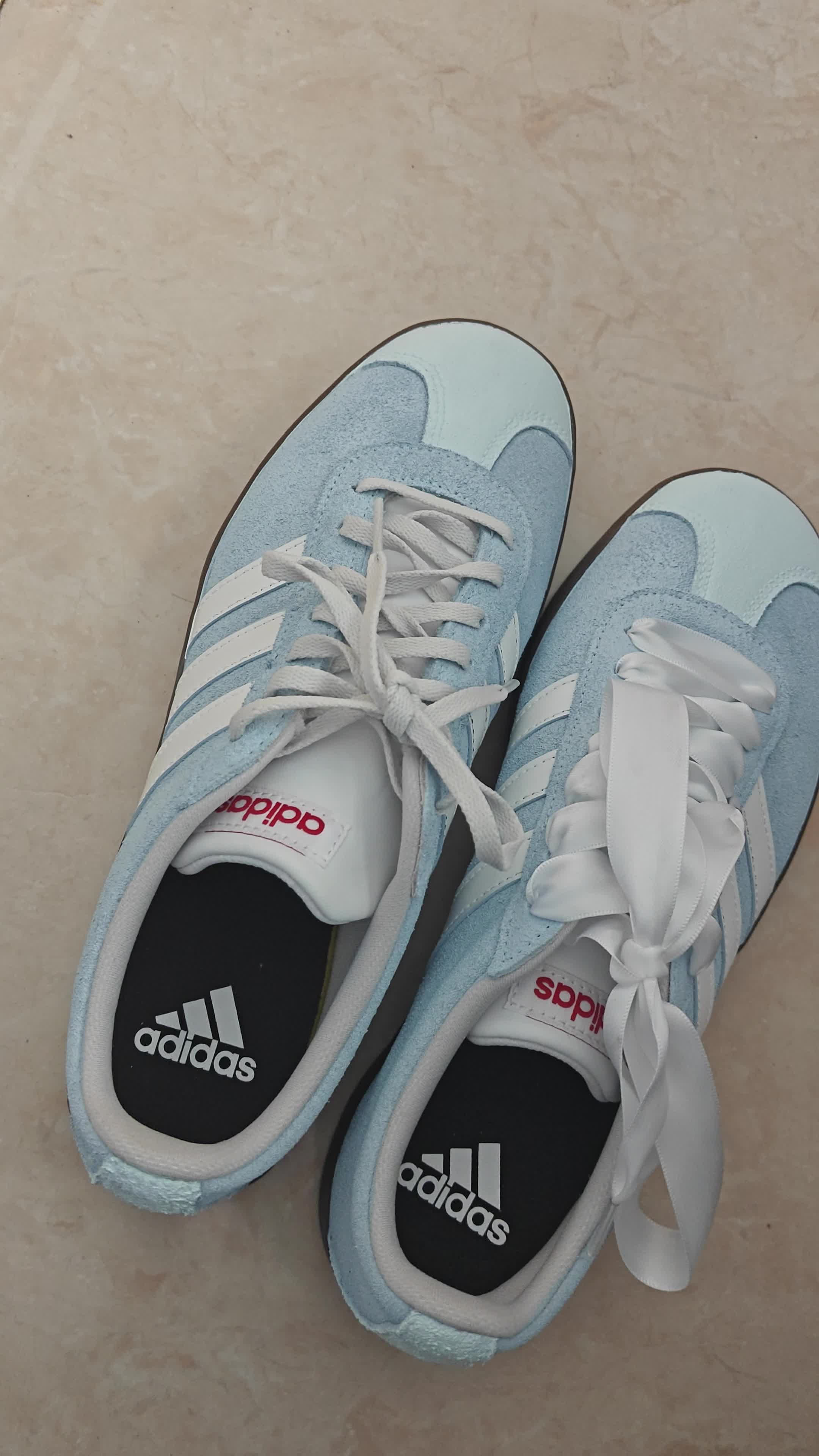 这双Adidas定制球鞋真挺吸睛的，视频
