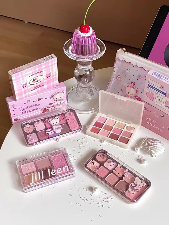 🍧𖠚ᐝ你有这么粉嫩的眼影盘进入彩妆界！