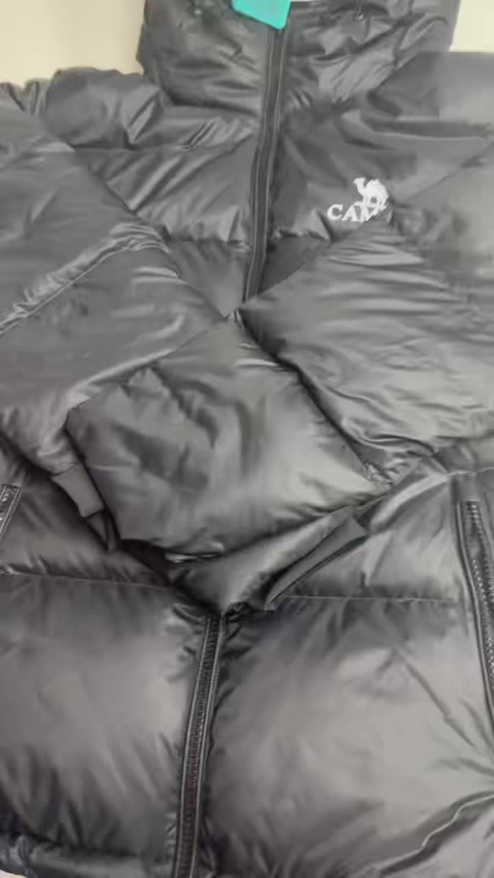 实拍骆驼羽绒服的真实样子