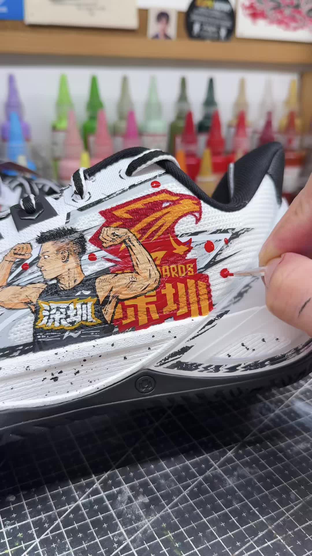 画上酷酷的篮球鞋