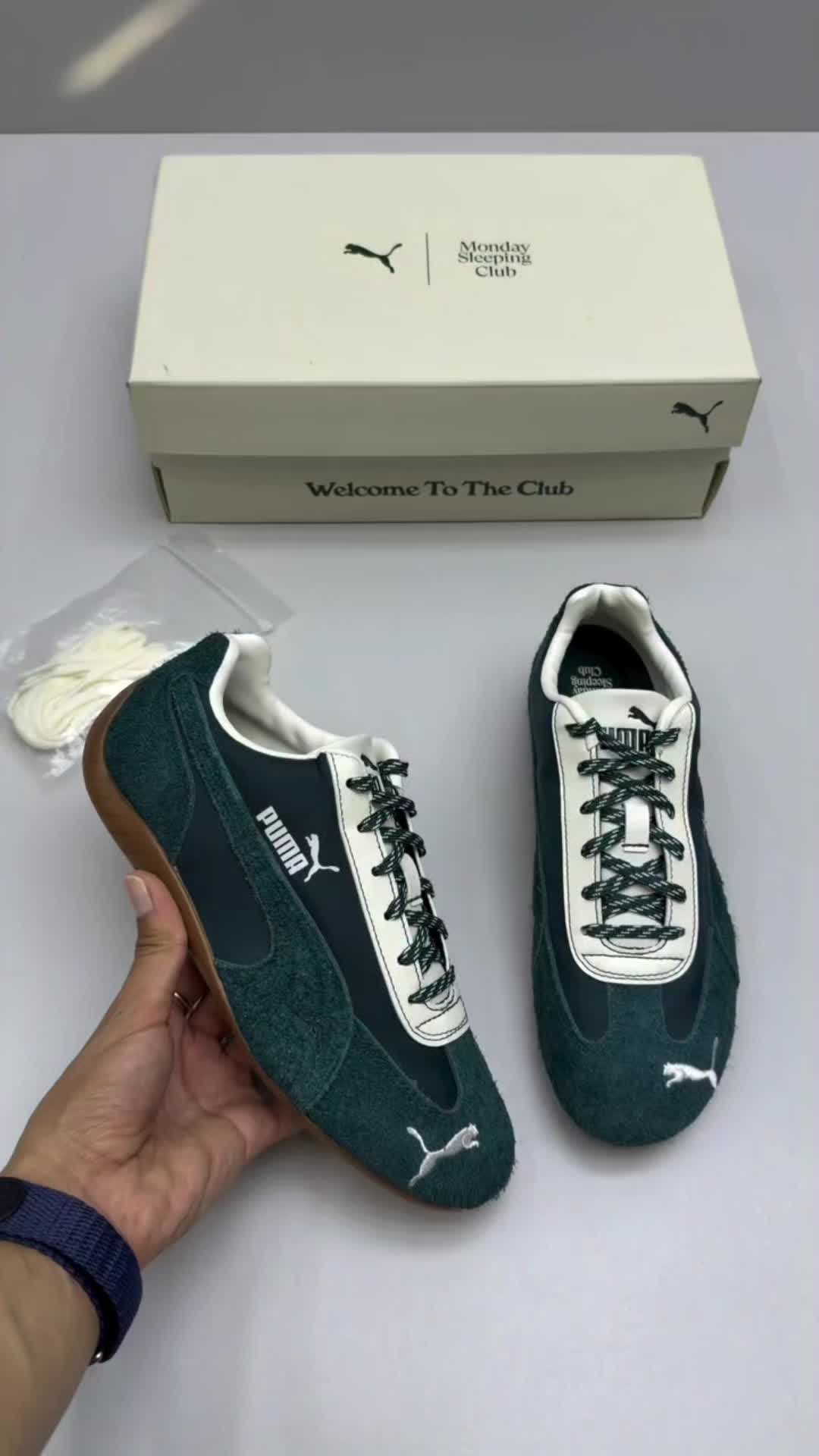 PUMA × Monday Sleeping Club复古绿赛车鞋