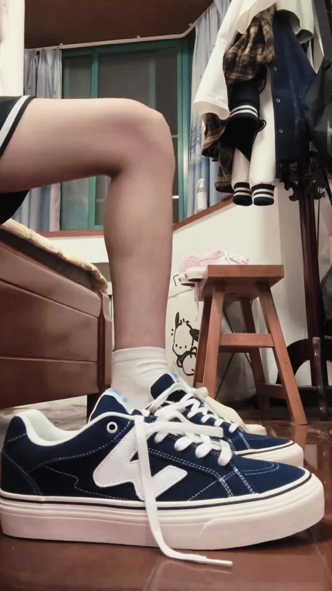 顽刻这双板鞋好帅啊