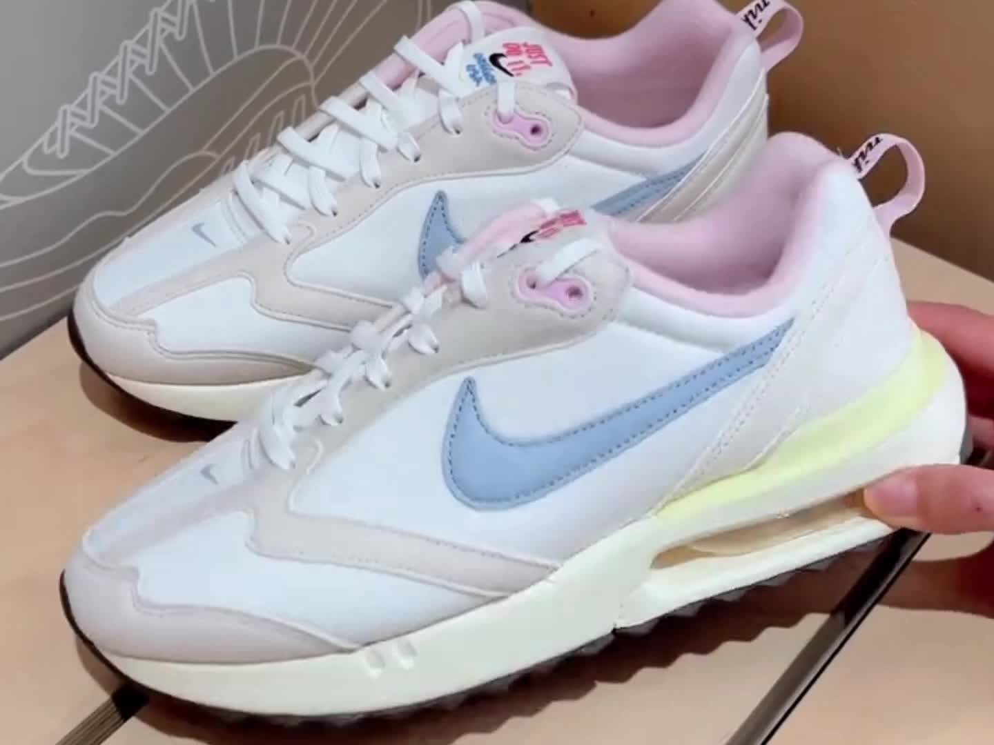 粉蓝Air Max Dawn又甜又温柔💘💙好喜欢！