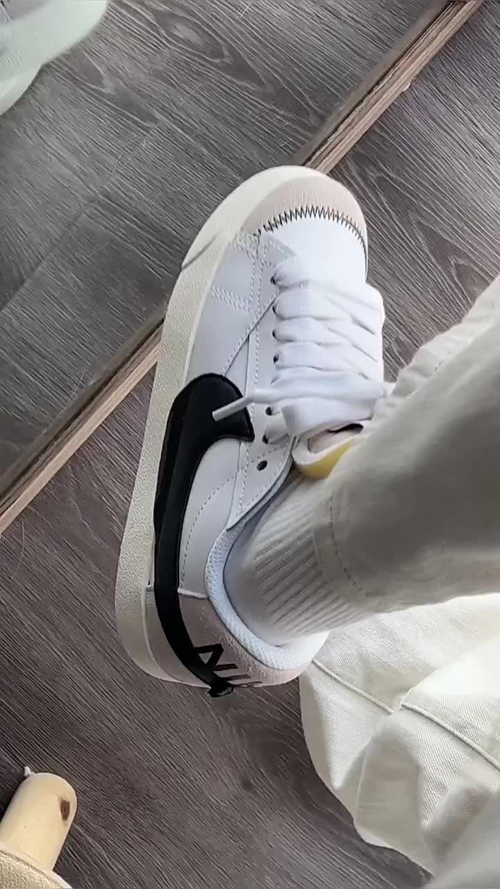 白黑 Blazer，美式复古风的经典款