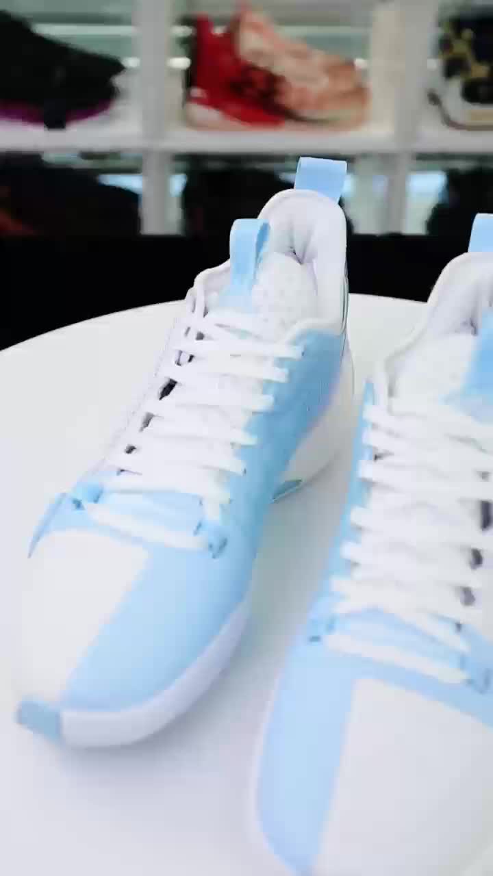 买鞋送对象？