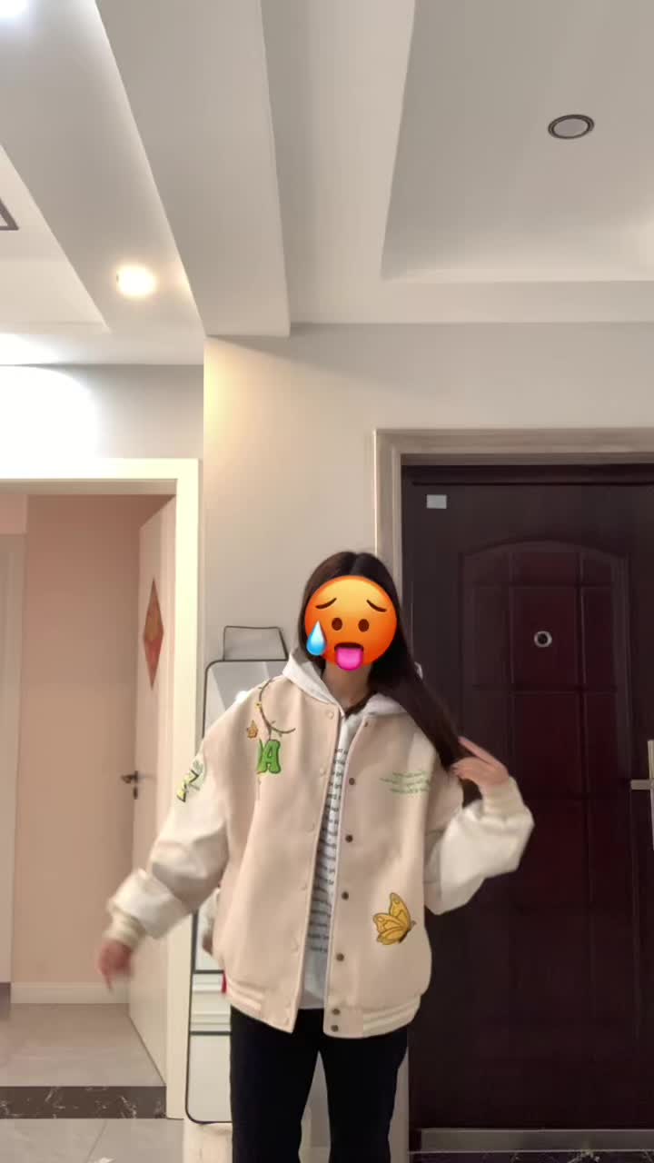 春天就穿棒球服