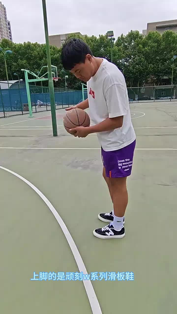 打球，休闲，平常出门日常穿搭，如何穿。