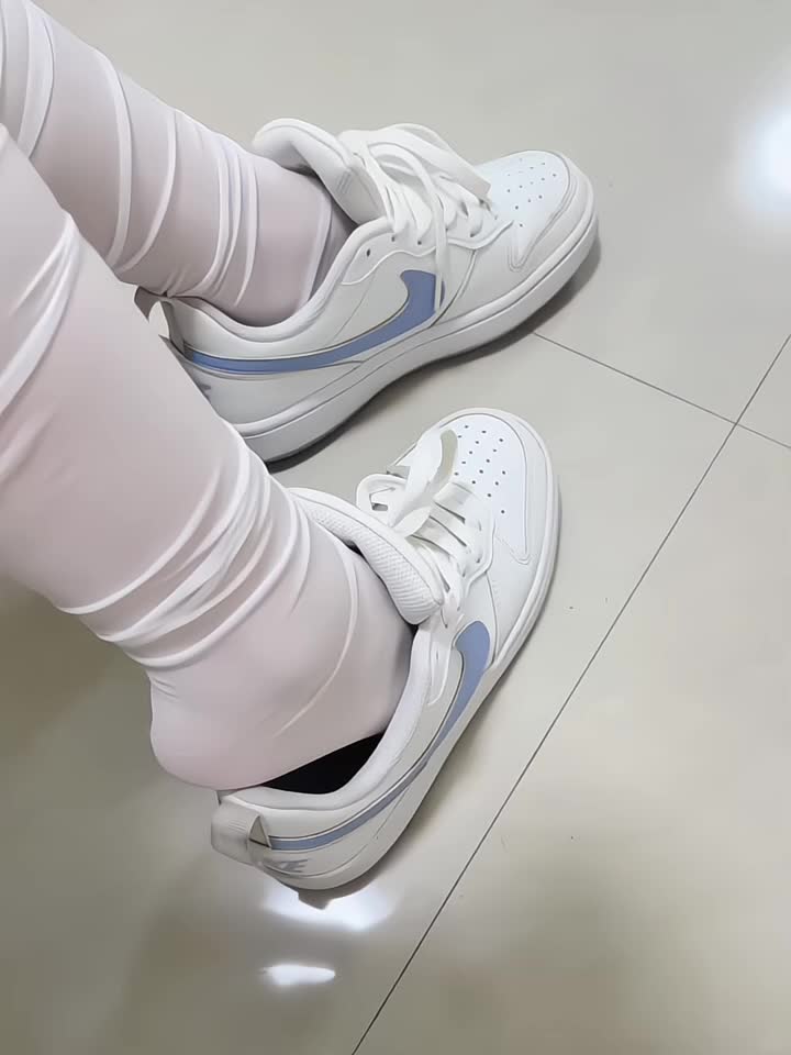 整个春天我都要穿着他