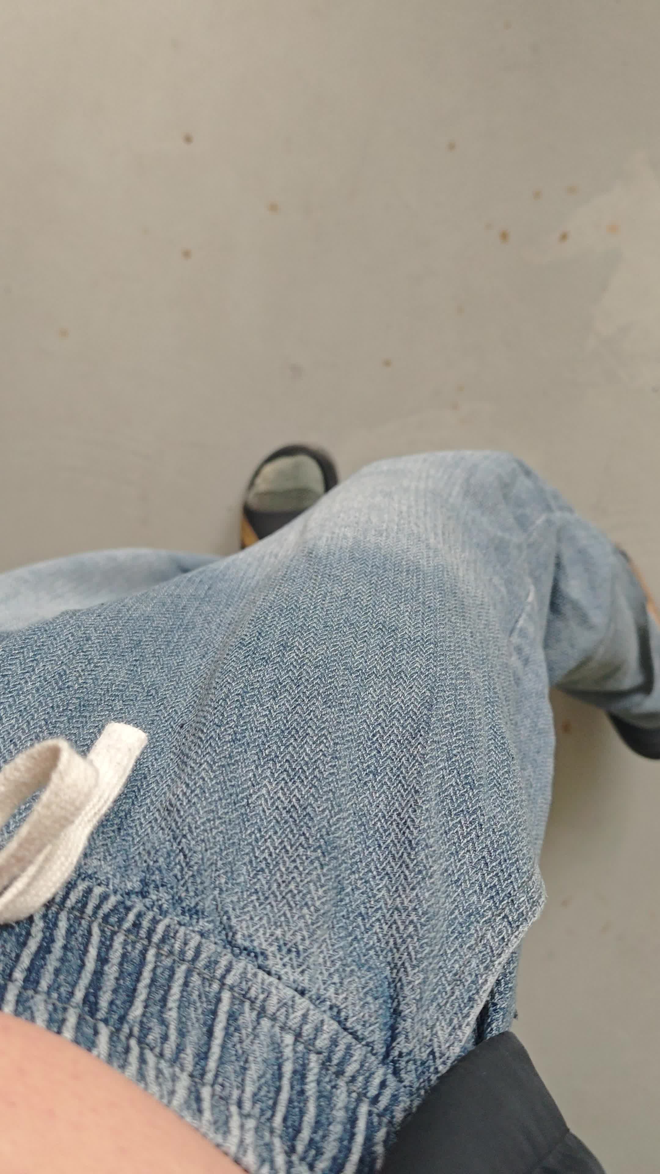 准者牛仔裤/宽松