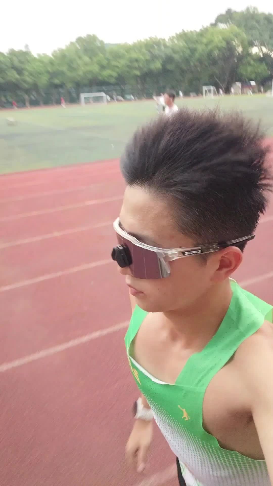 贾俄仁加同款🎽穿上比他还快❓