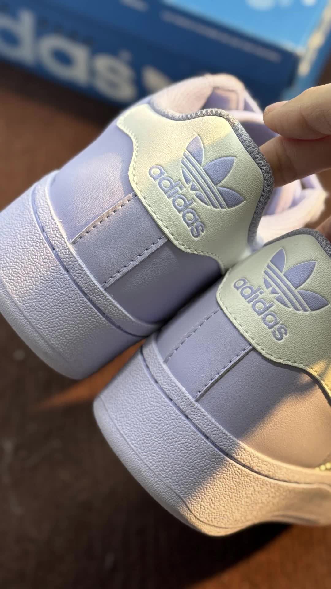 adidas香芋紫甜妹风，踩碎Y2K次元壁