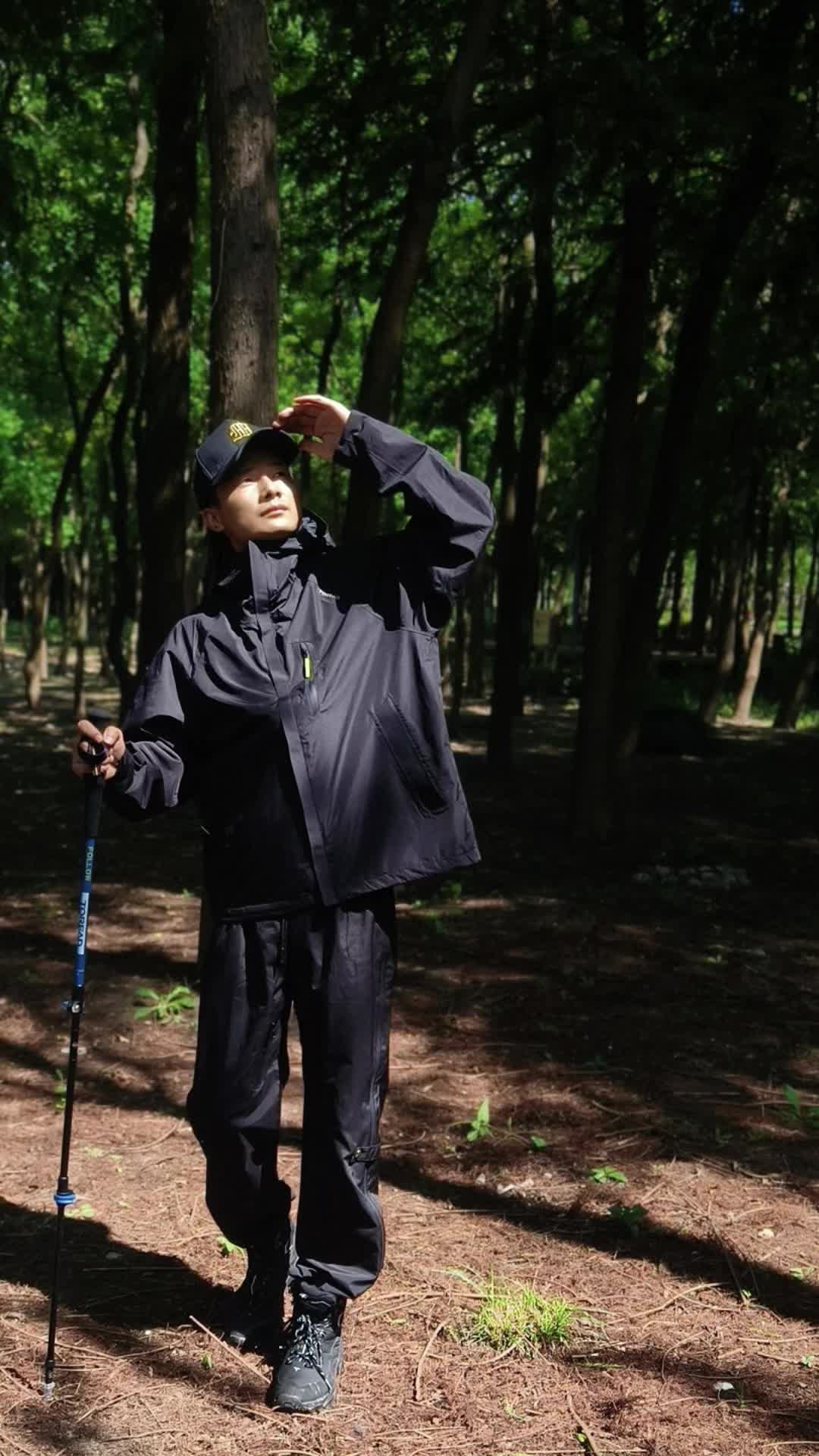 始祖鸟 探路者冲锋衣选择性那个不错？
