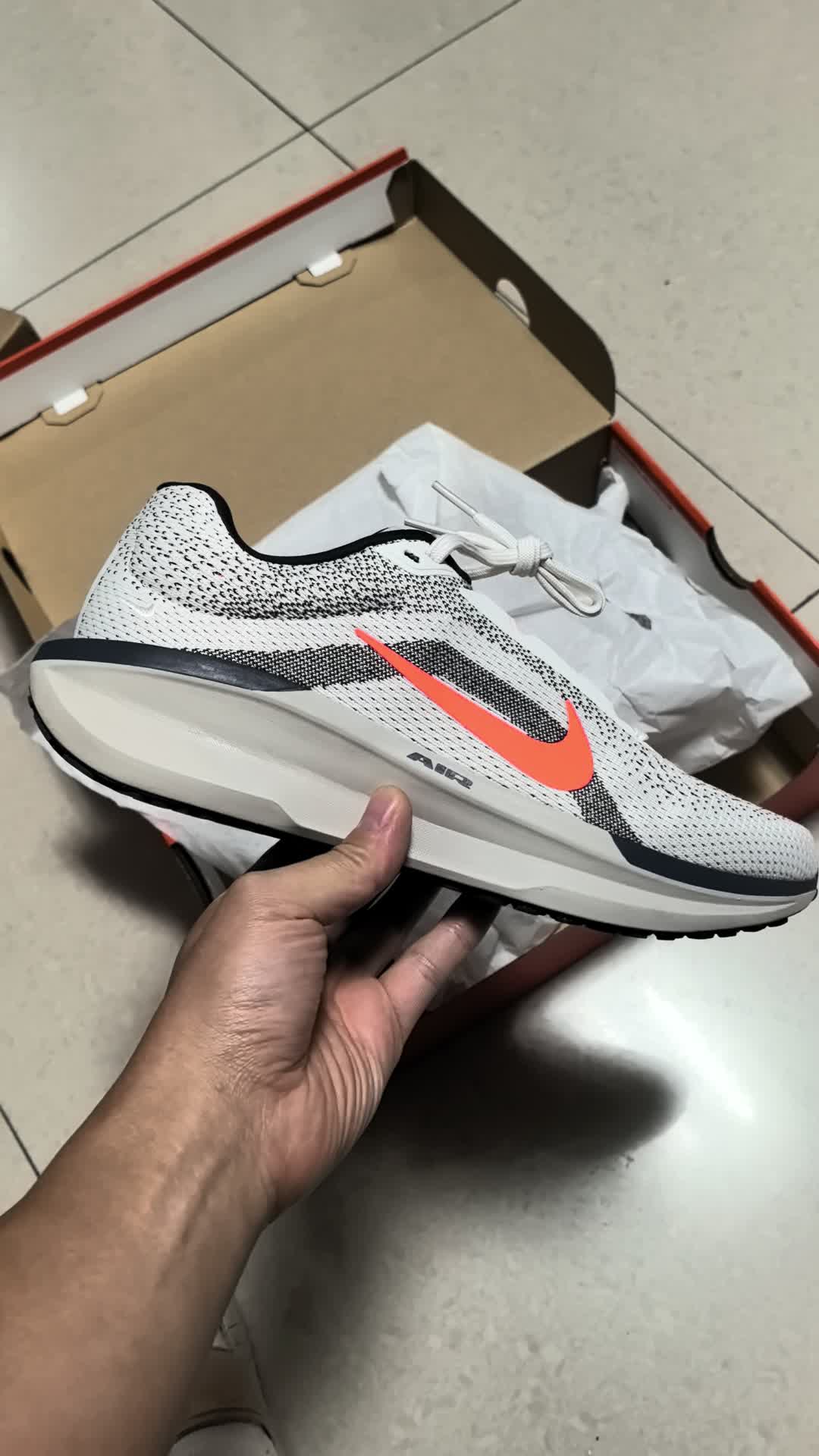Nike winflo 11 开箱