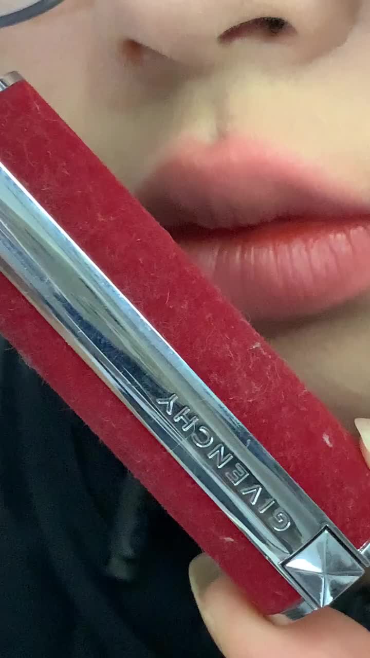 口红界的朱砂痣 纪梵希n37