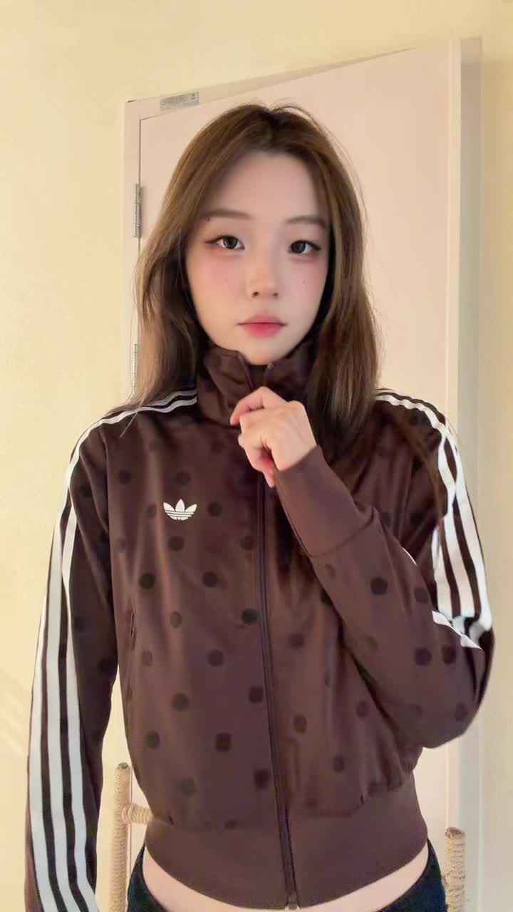 阿迪是韩女天堂吧