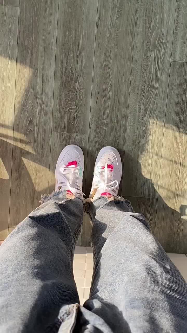 白红蓝鞋带 Dunk，小众撞色的夏日惊喜