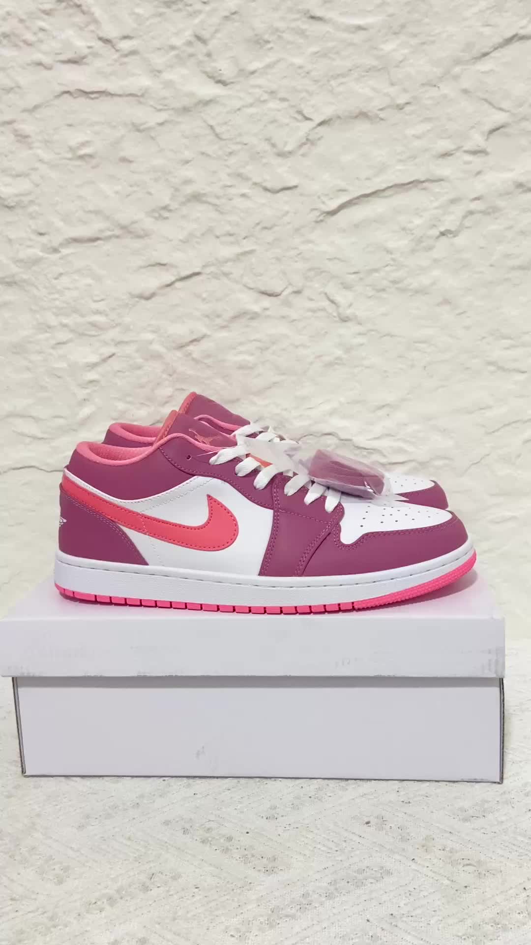 多巴胺炸弹！AJ1低帮「粉紫蜜桃」杀疯了💥