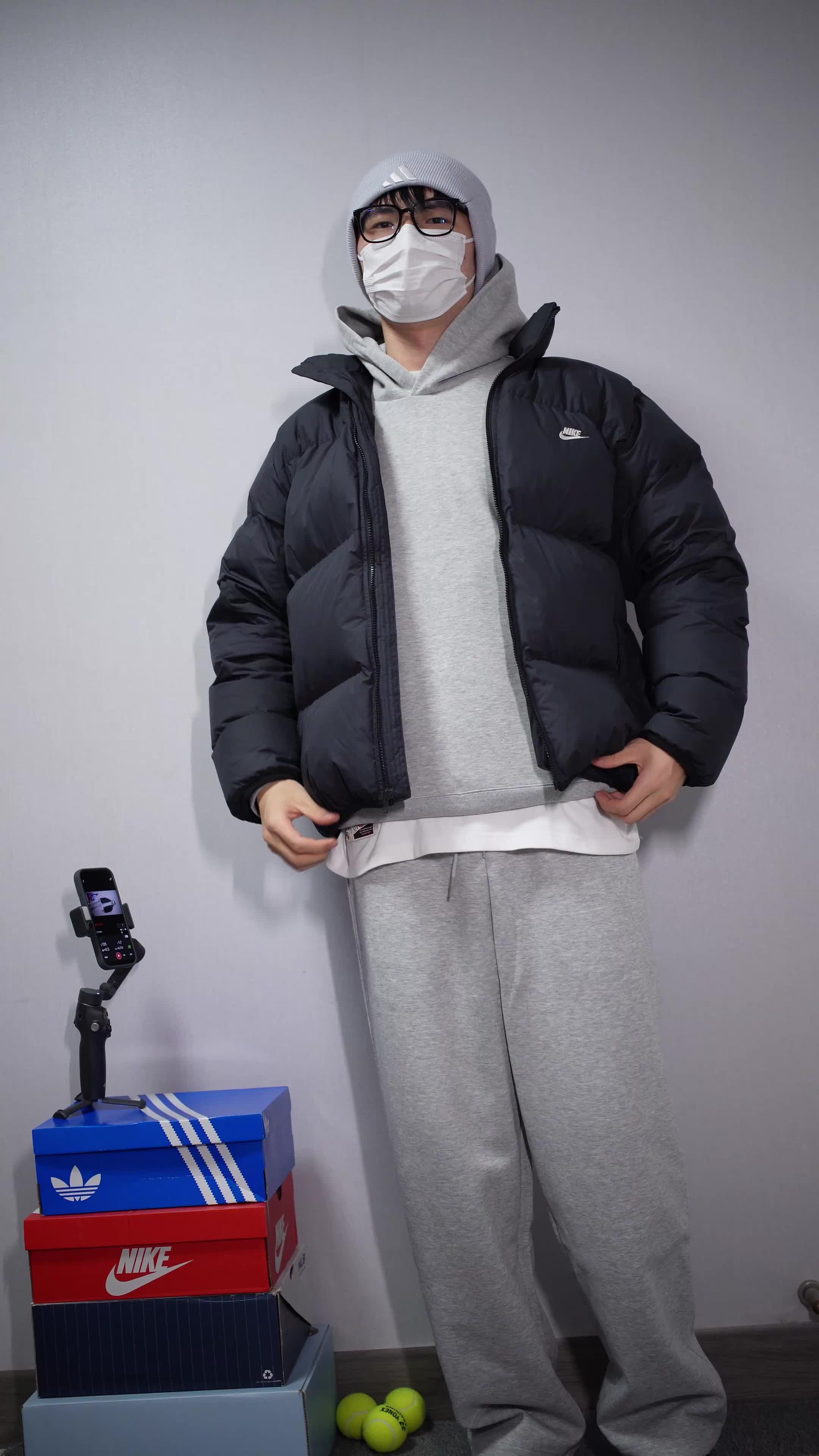Nike面包羽绒服