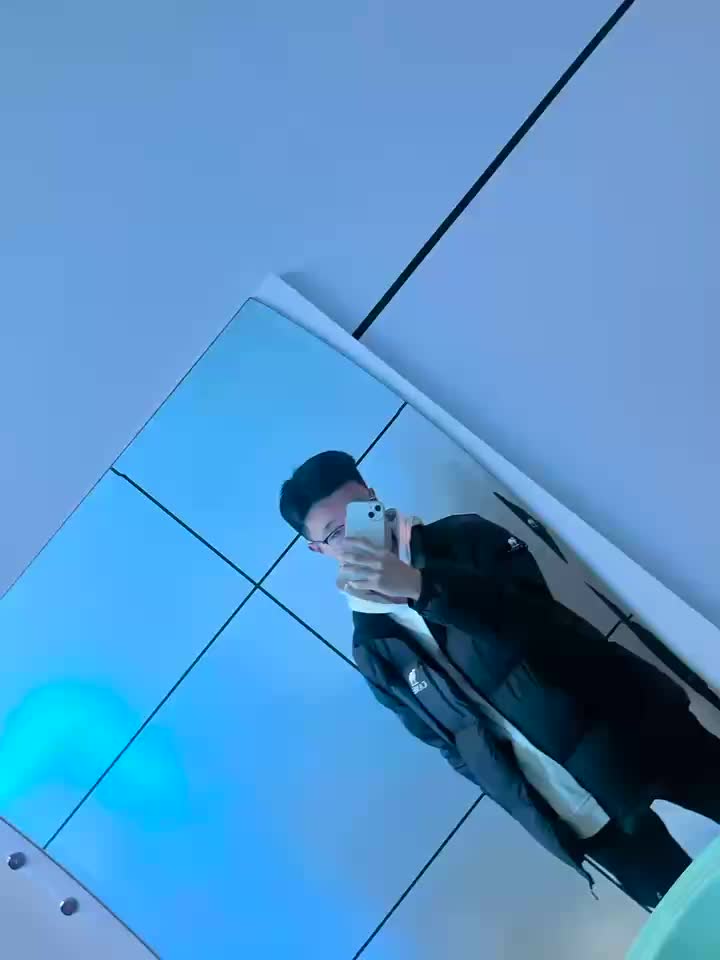 骆驼羽绒服