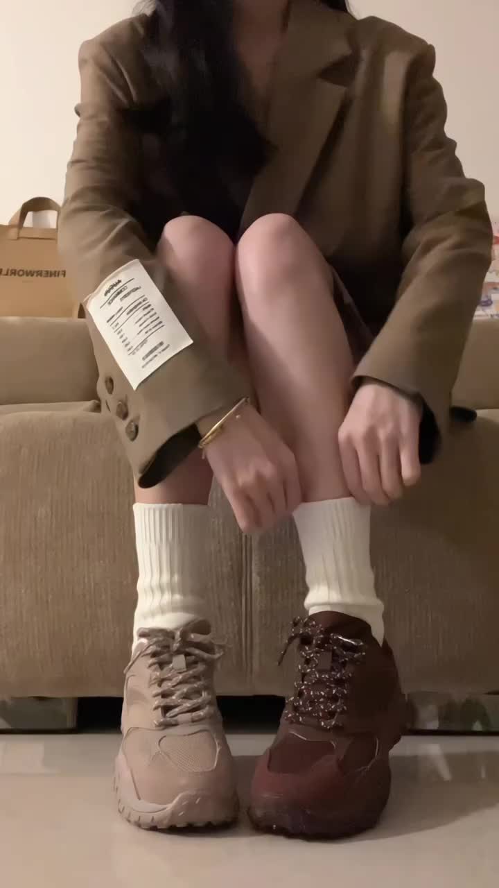 🍪焦糖板栗!!安踏灵羽薄底鞋好秋冬啊😭