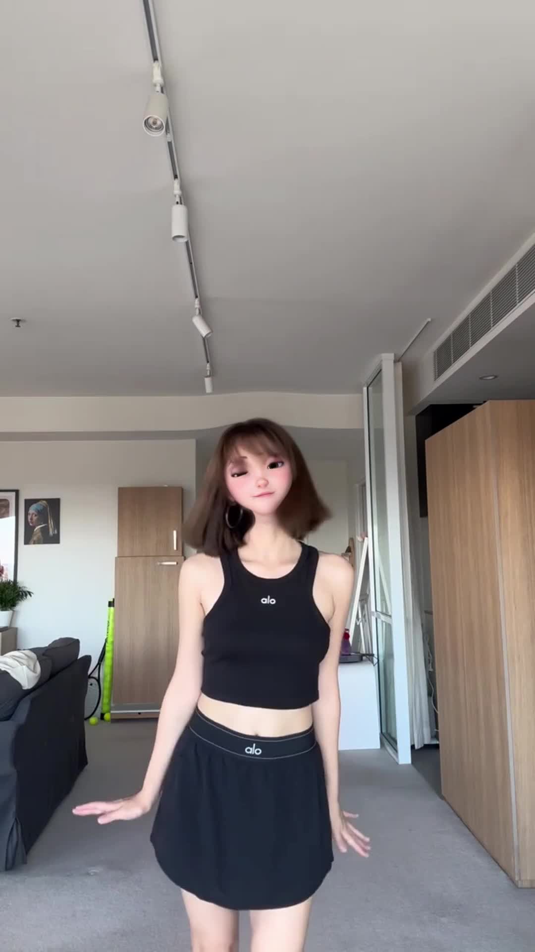 辣妹你就穿alo吧！