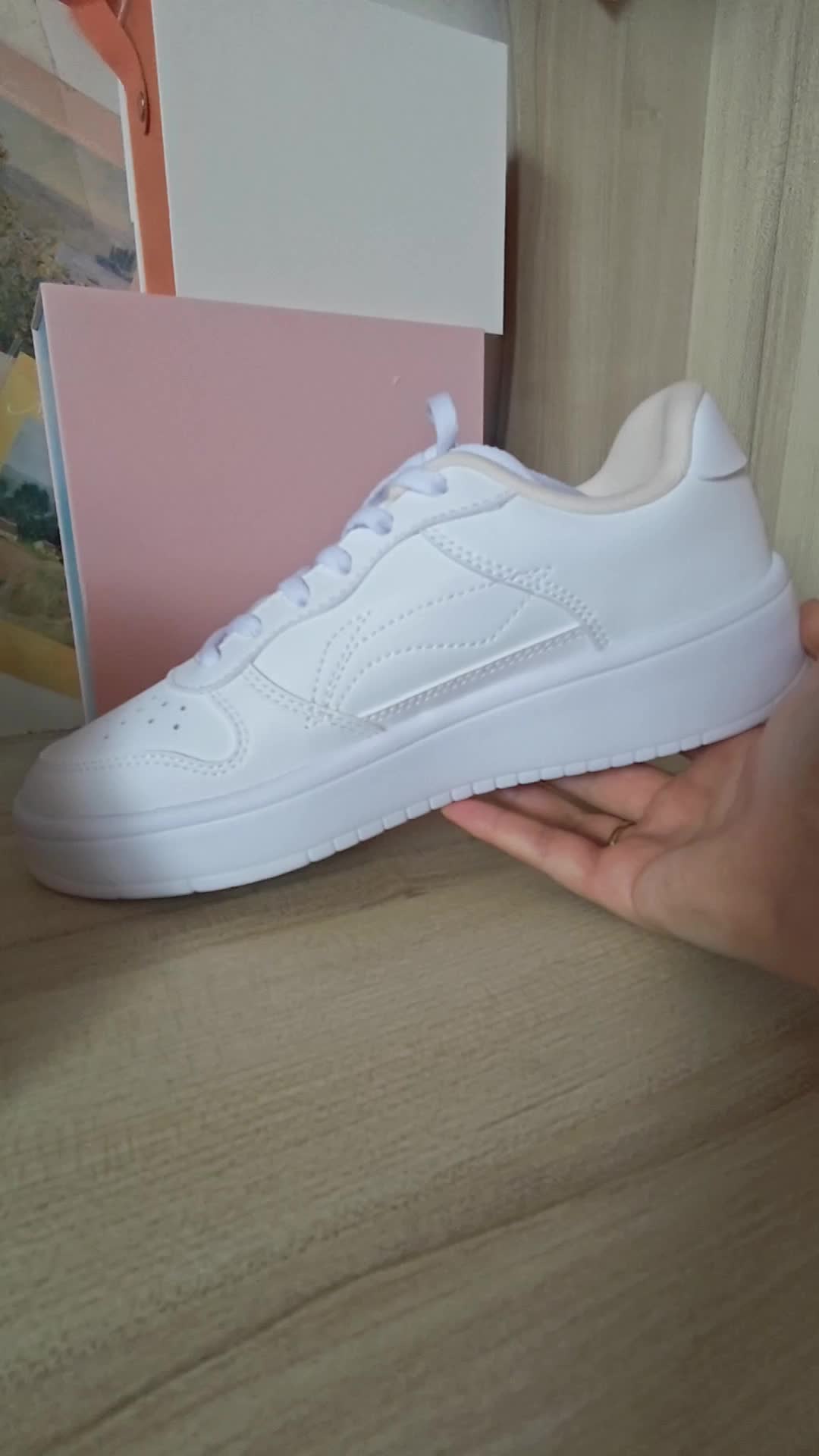 社恐的姐妹们 这双鞋子可别在下雨天穿呀  