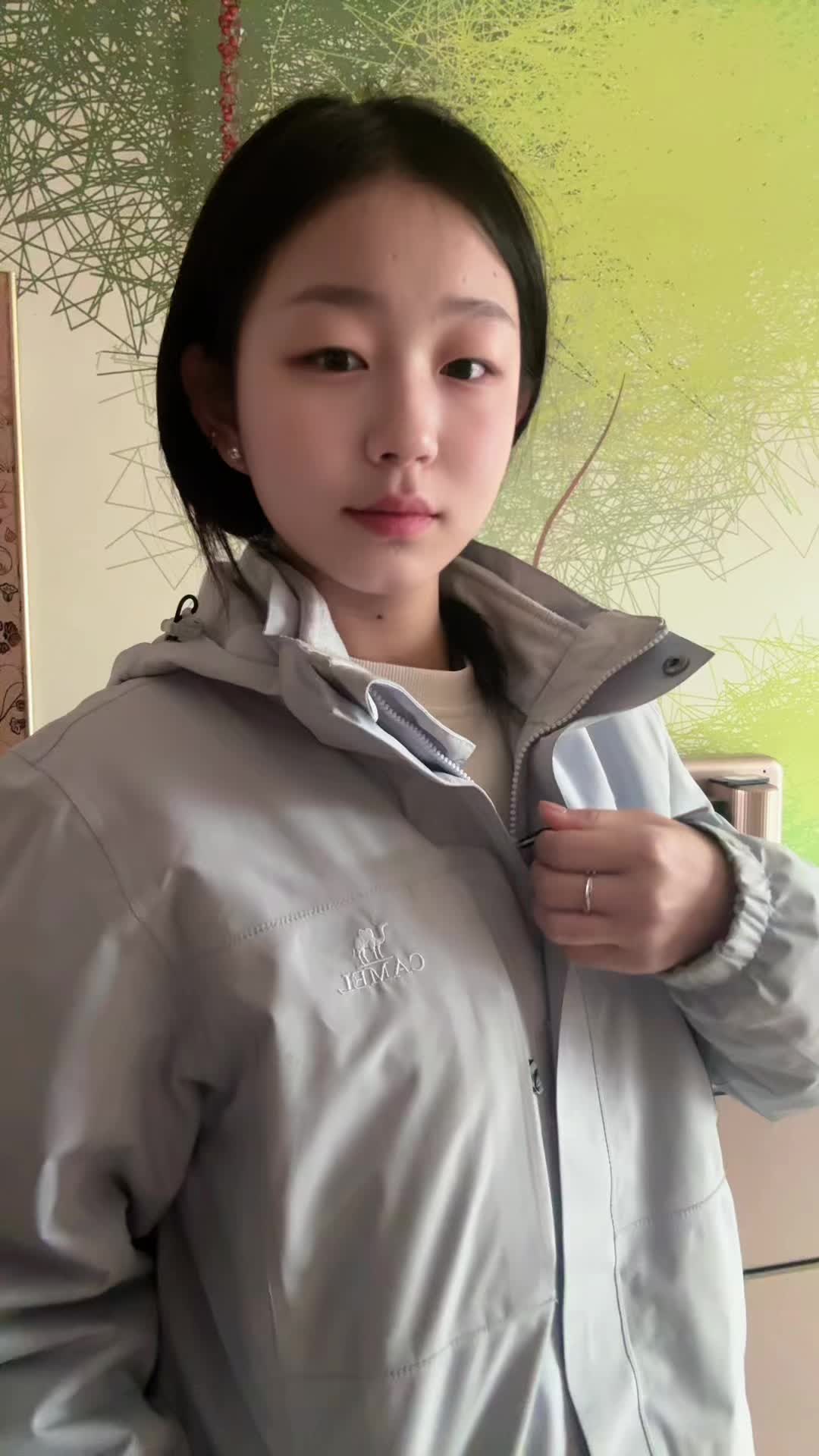 骆驼冲锋衣好好看