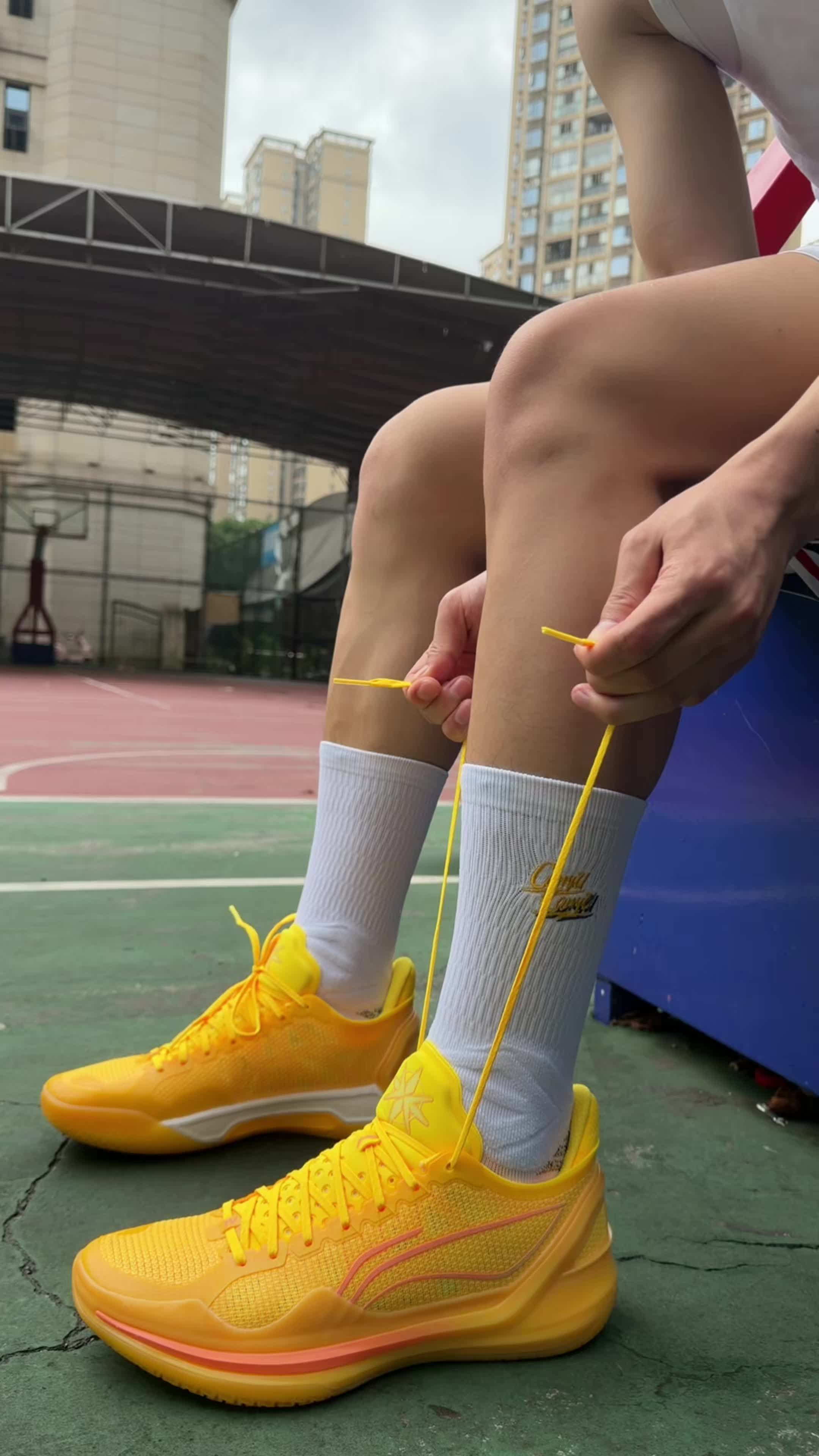 球场实战练球美式球员都这样穿吗