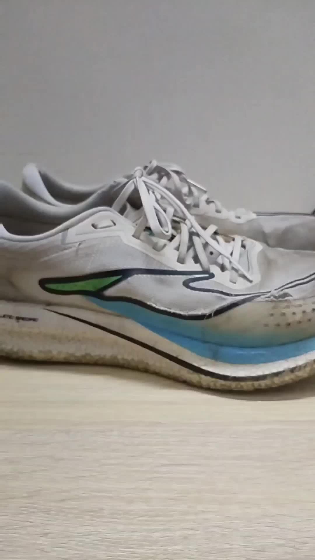 鸿星尔克极风2使用报告

是一双好鞋