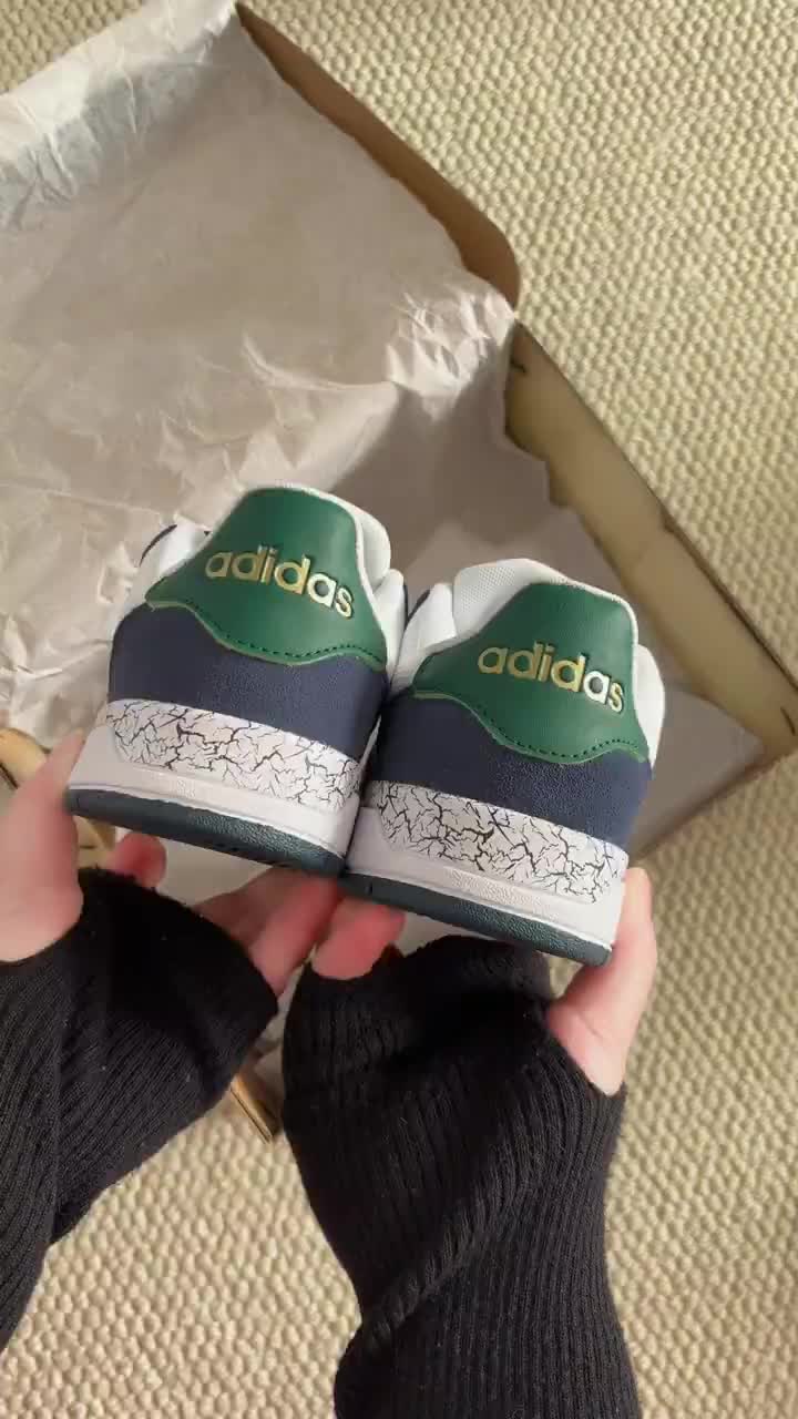 Adidas的每款配色都很惊艳呢！！