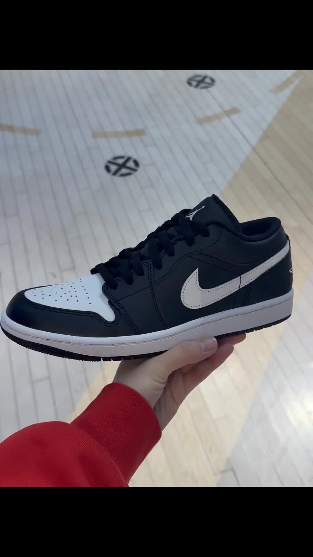 Nike低帮休闲鞋 柔软舒适百搭复古