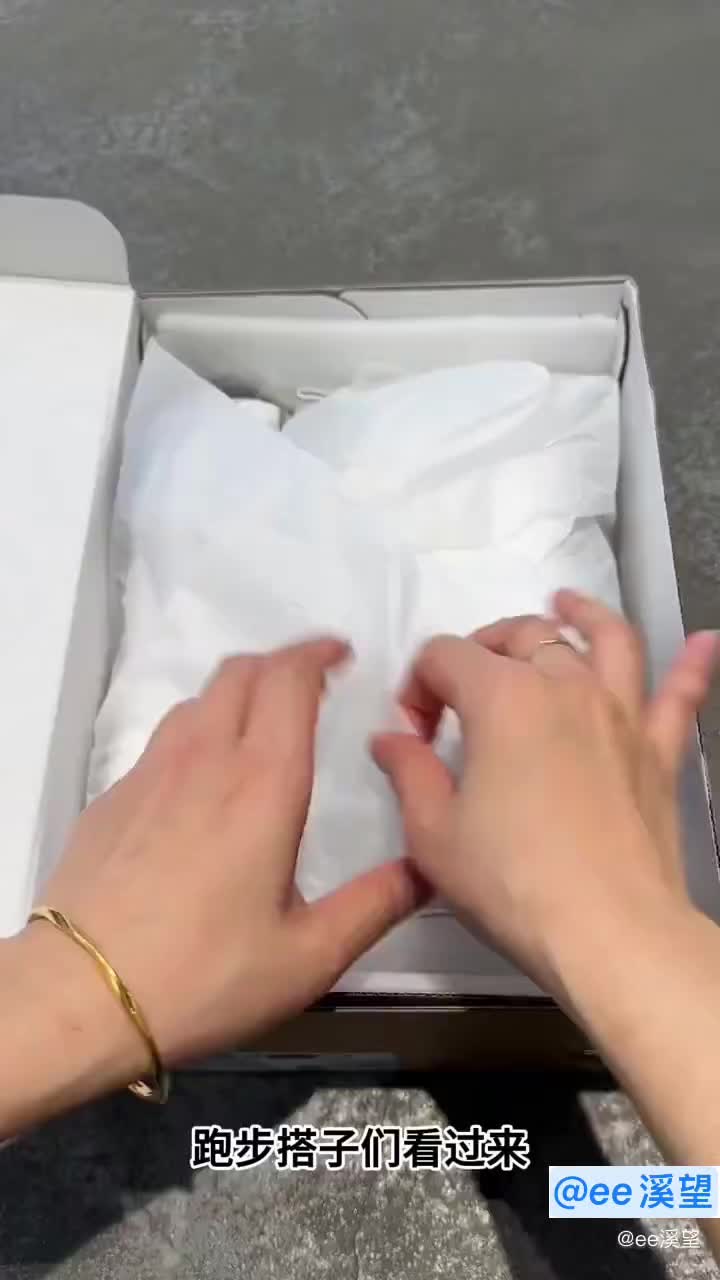 李宁赤兔8PRO极简白