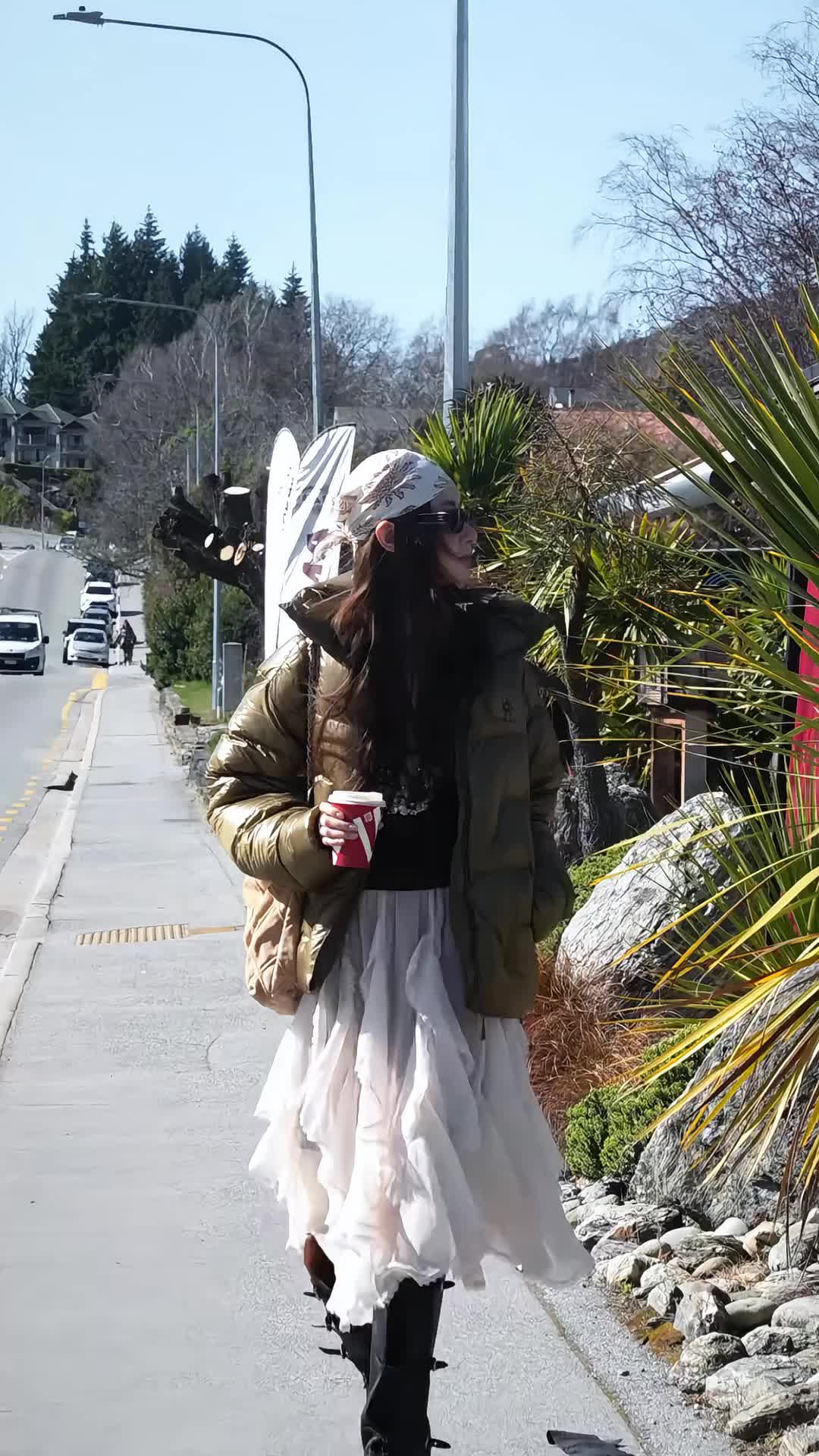 很喜欢这款凯乐石羽绒服很好看嘎嘎推荐入手