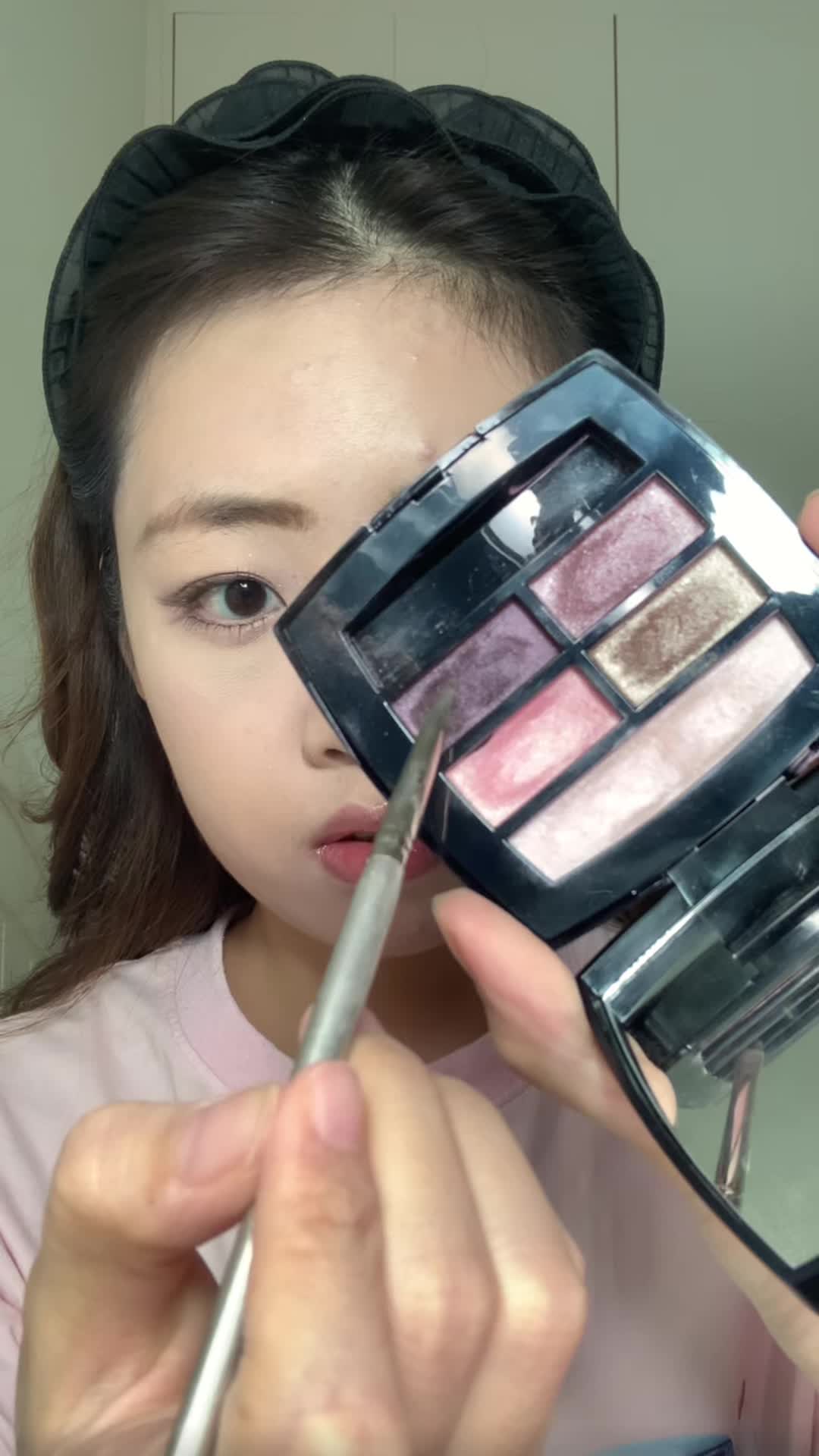 橄榄皮在找的温柔白开水妆效