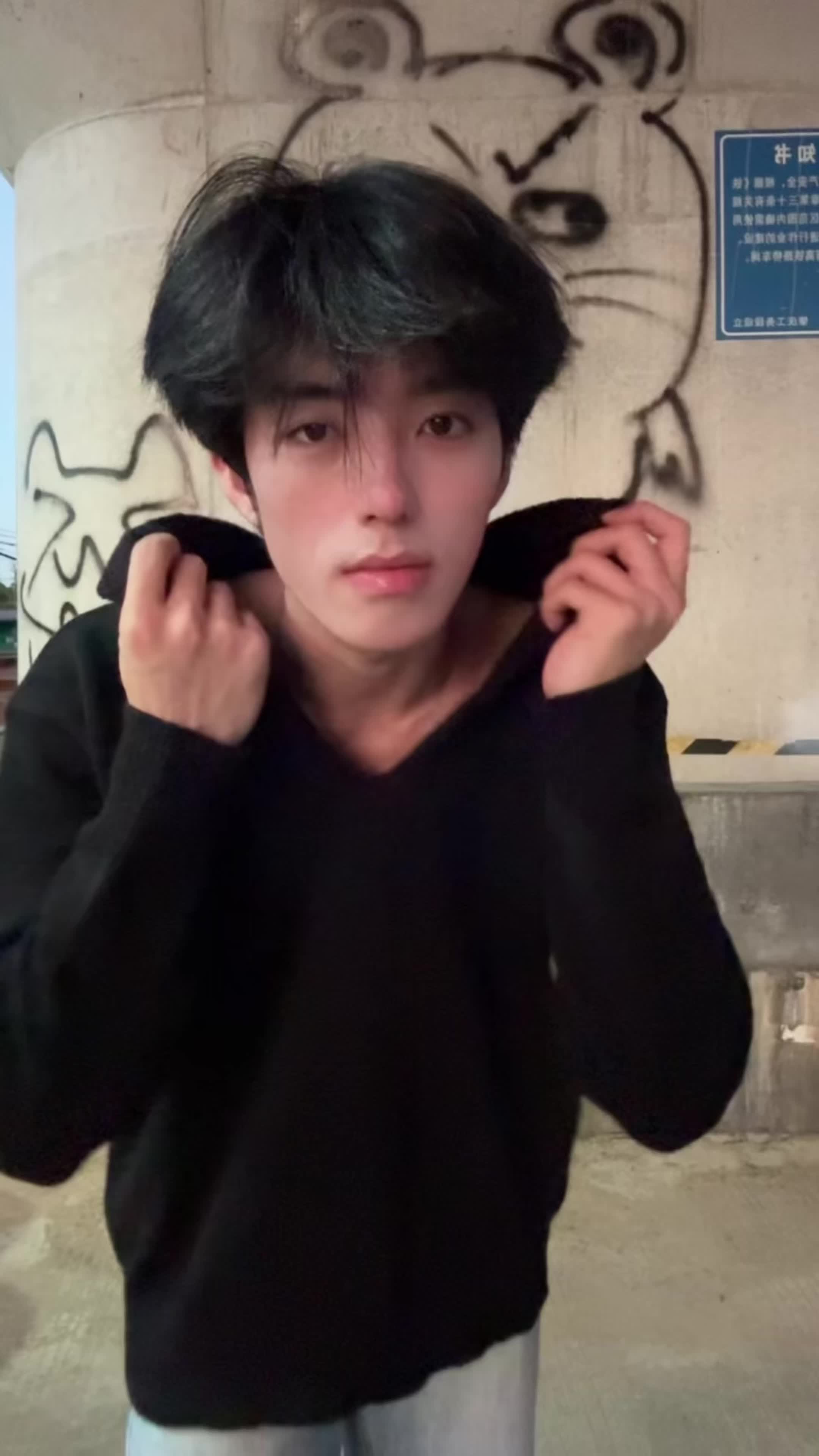 一件黑开衫，陪我过的那些寻常日子