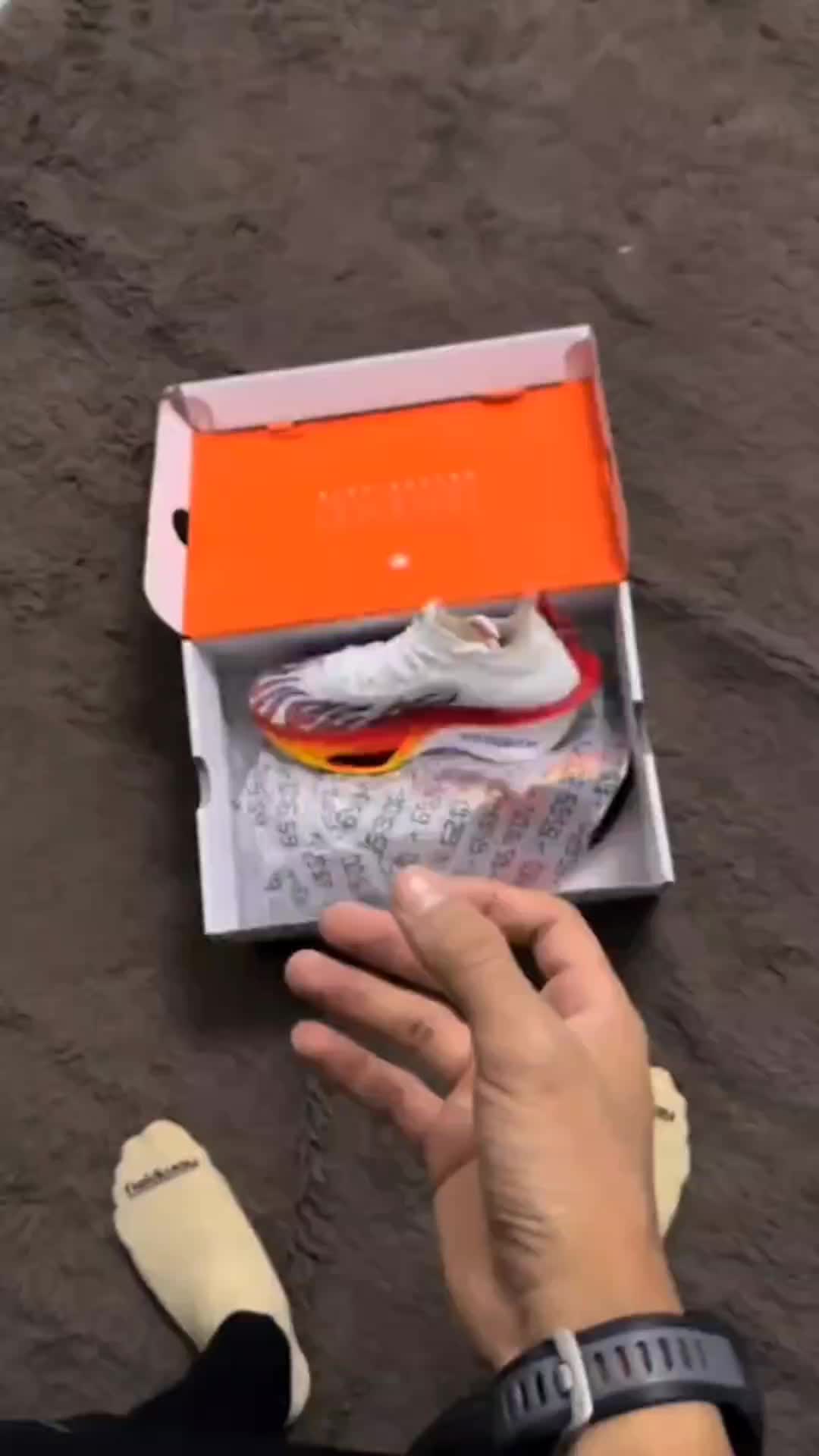 耐克NIKE Alpha Fly3箱根配色