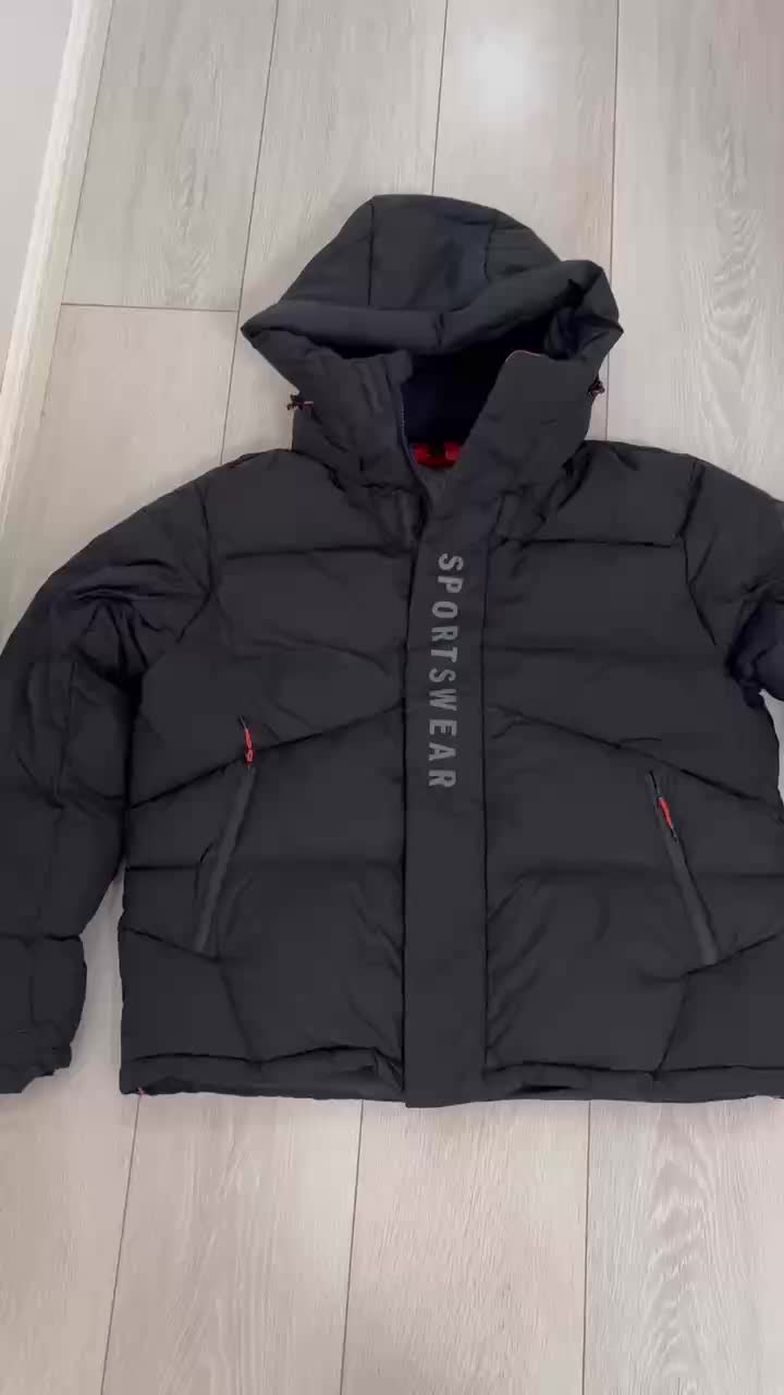 这件衣服真的很不错，细节满满，600蓬特