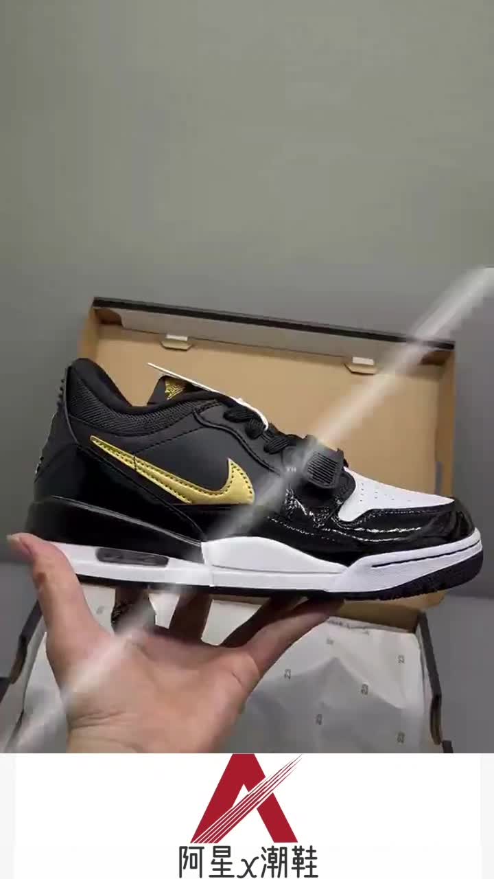 Jordan Legacy 312 Low 低帮复古篮球鞋男款黑金配色