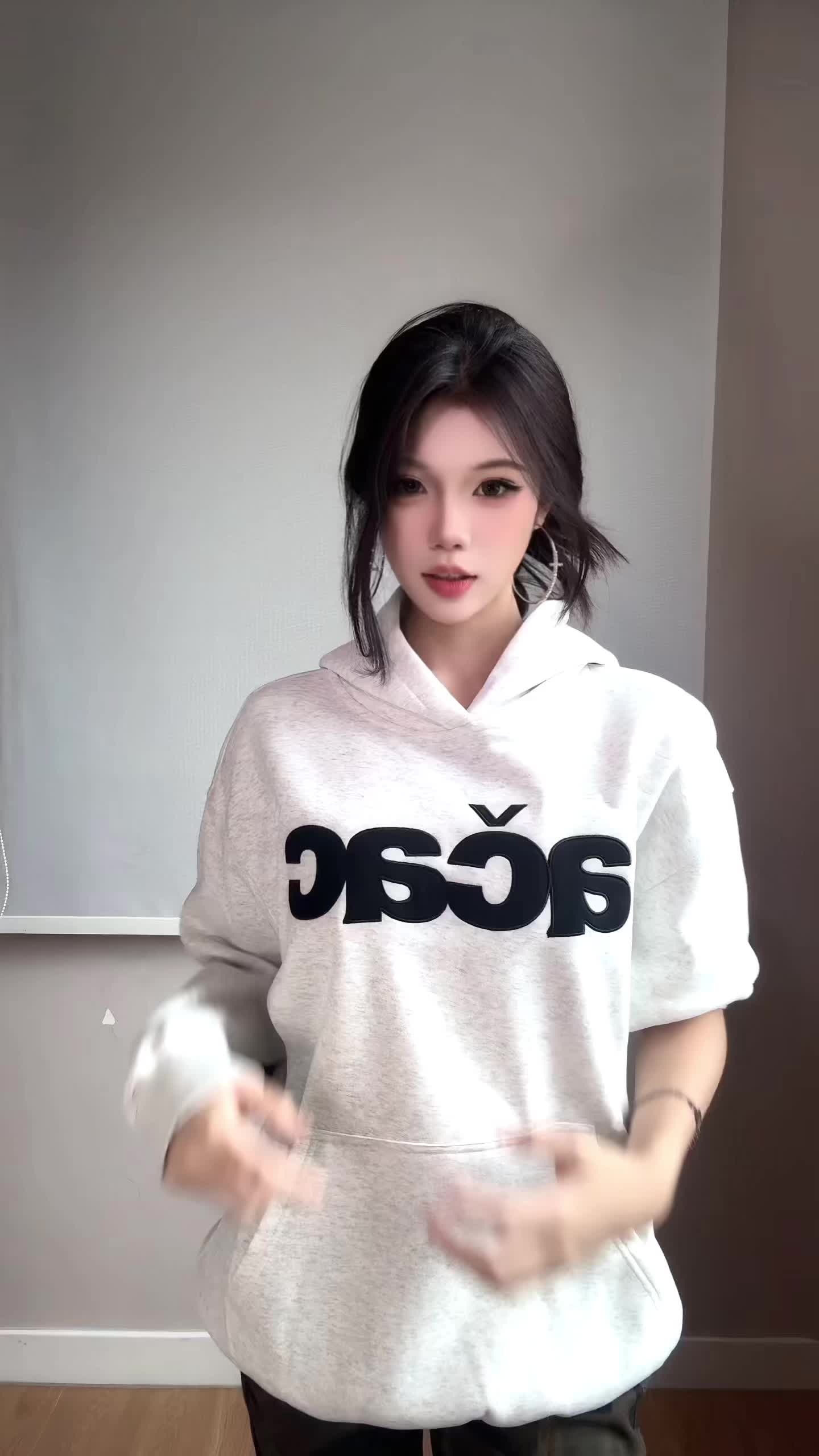 变个魔术