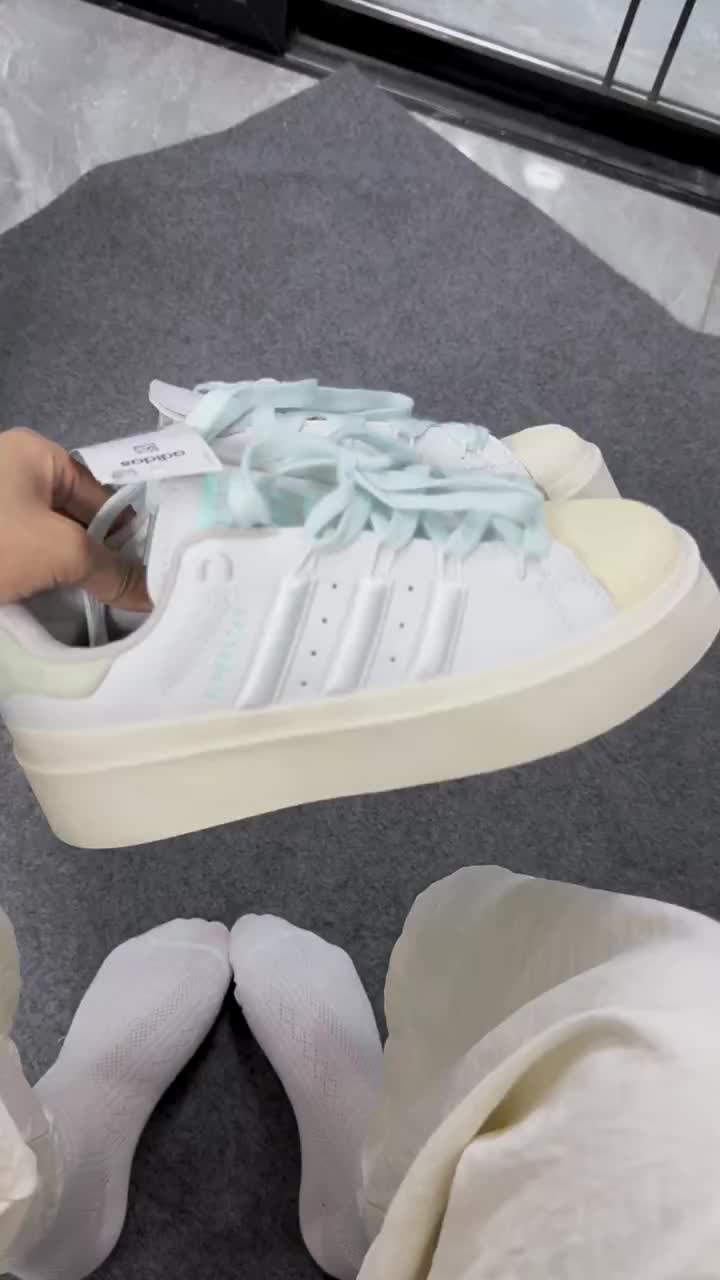 属于阿迪的夏日冰冰蓝🧊好温柔