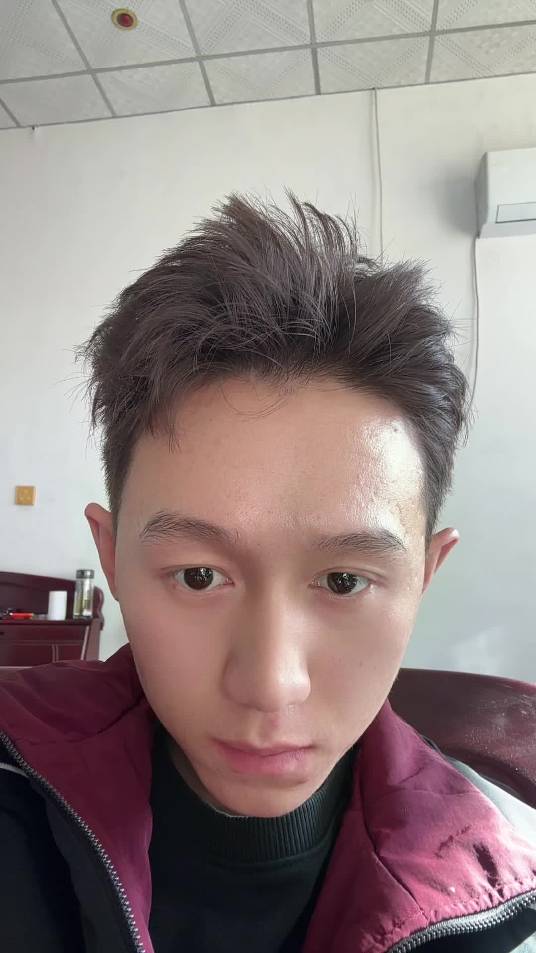 黑红双面穿，修身好看也暖和，我先冲了