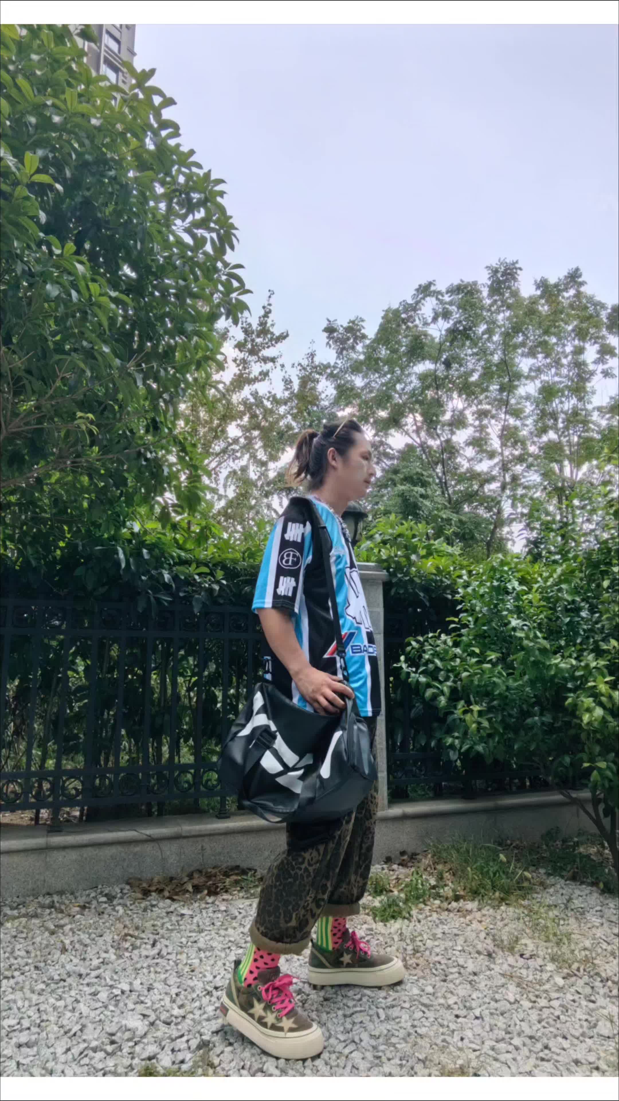 户外足球风休闲穿搭分享