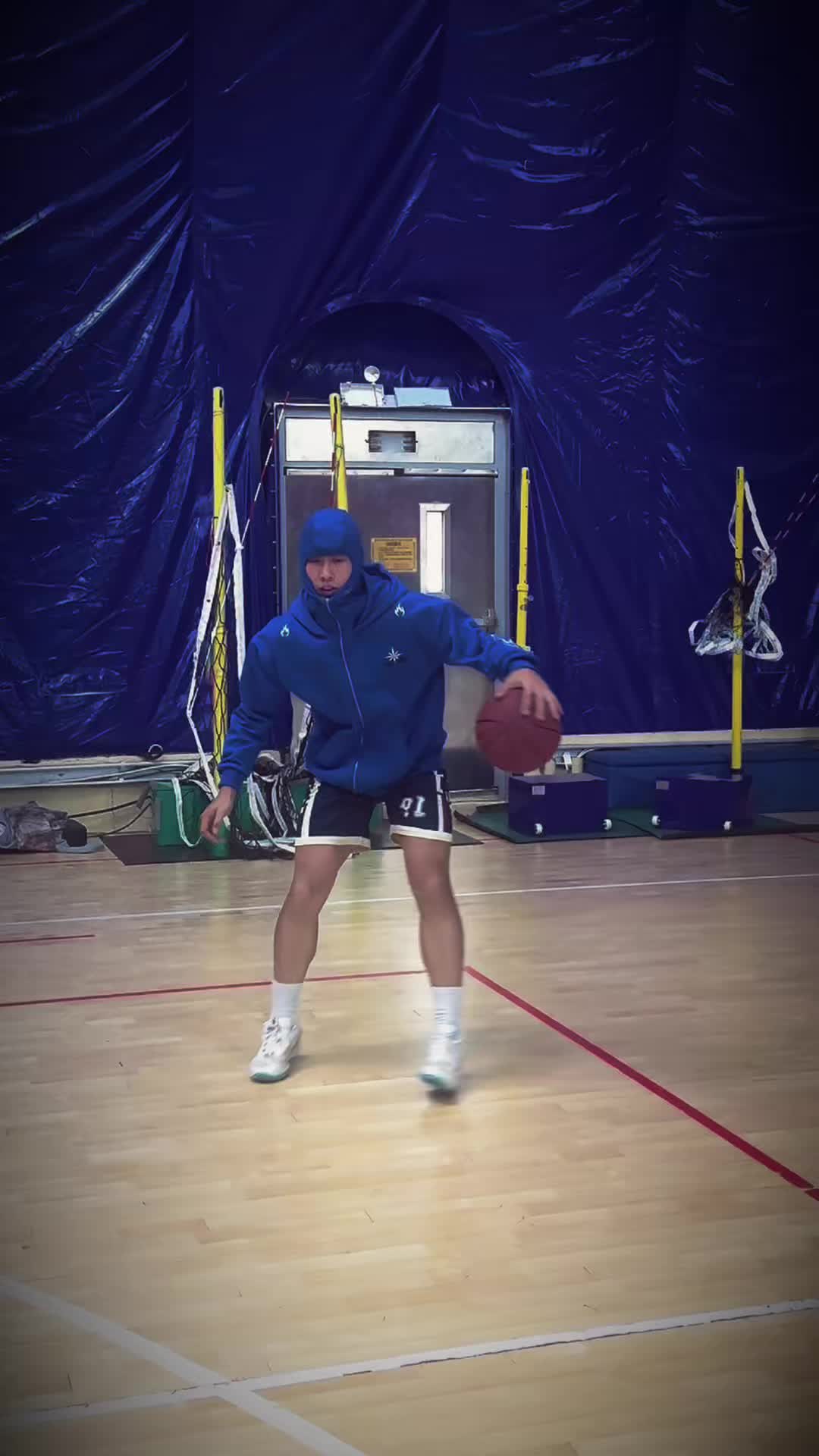 这么穿可以够的上美式篮球天花板吗🏀